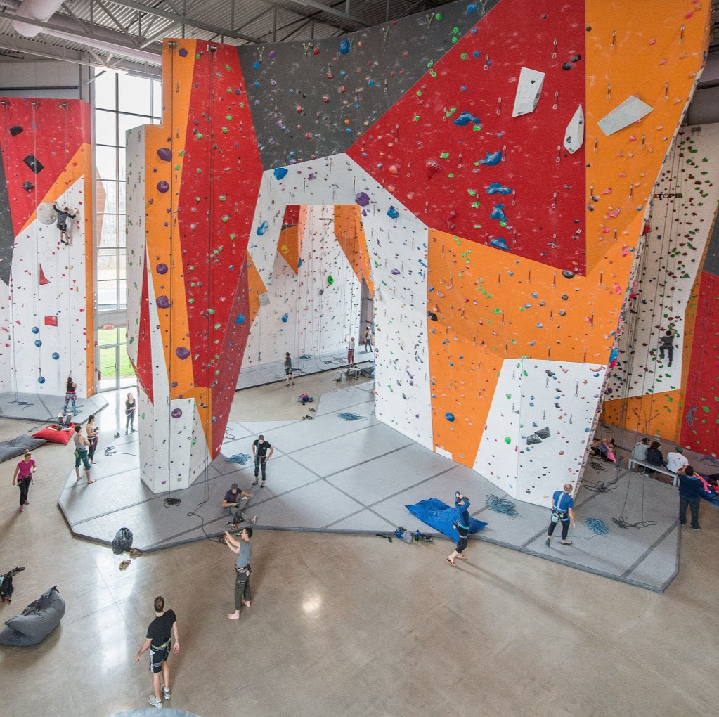 CanyonEscalade | 1775 Chemin de Saint-Jean, La Prairie, QC J5R 0J2, Canada | Phone: (514) 666-2269