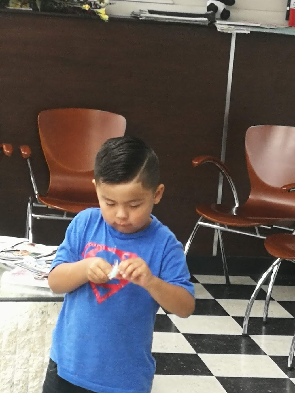Vina Barber Shop | 884 Commercial Dr, Vancouver, BC V5L 3Y5, Canada | Phone: (604) 255-3659