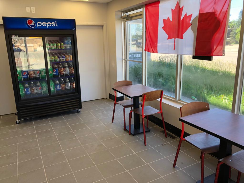 Pizza Hut | 970 Main St, Pincher Creek, AB T0K 1W0, Canada | Phone: (403) 627-5590