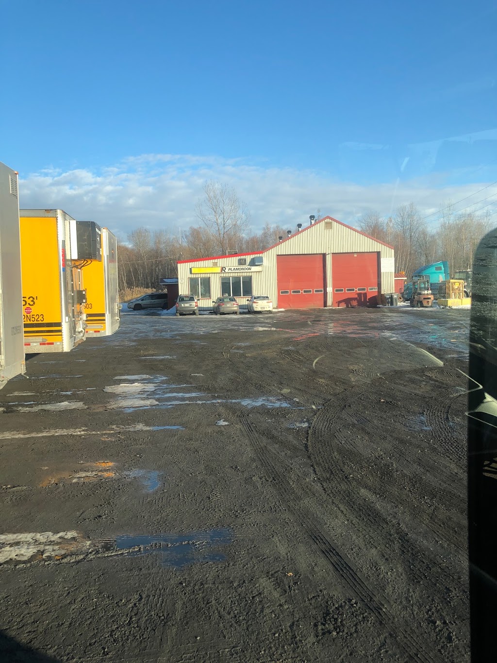 Transport Robert-Groupe Robert Inc | 2250 QC-132, Sorel-Tracy, QC J3R 1M9, Canada | Phone: (450) 743-7971
