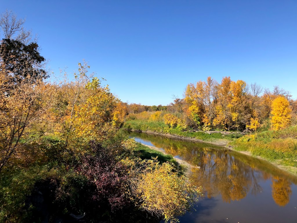 Maplewood Golf Club | 19113 Cure Rd, St Pierre-Jolys, MB R0A 1V0, Canada | Phone: (204) 433-3344