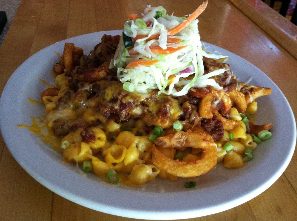Bandanas Bar & Grill | 930 Lake Rd, Youngstown, NY 14174, USA | Phone: (716) 745-1010