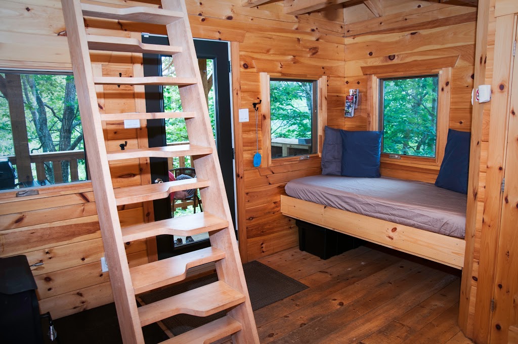 Village Perché | 115 chemin de la falaise, Sainte-Béatrix, QC J0K 1Y0, Canada | Phone: (450) 271-5634
