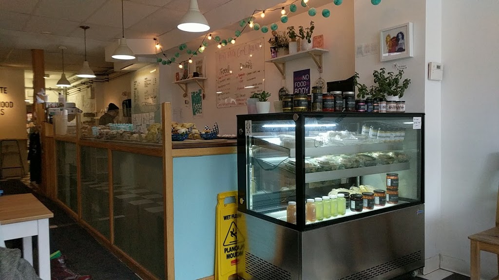 Little Jo Berrys Bakery | 1303 Wellington St W, Ottawa, ON K1Y 3B1, Canada | Phone: (613) 761-8000