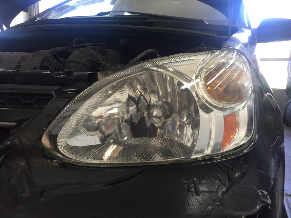 Garage Automod Vitres et Accessoires dAuto - Victoriaville | 123 Boulevard Jutras E, Victoriaville, QC G6P 4L7, Canada | Phone: (819) 751-6060
