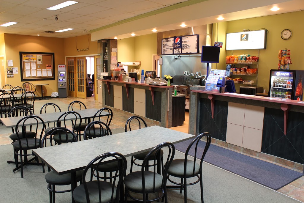 Salon De Quilles Roussillon | 95 Montée des Bouleaux, Saint-Constant, QC J5A 1A9, Canada | Phone: (450) 635-2221