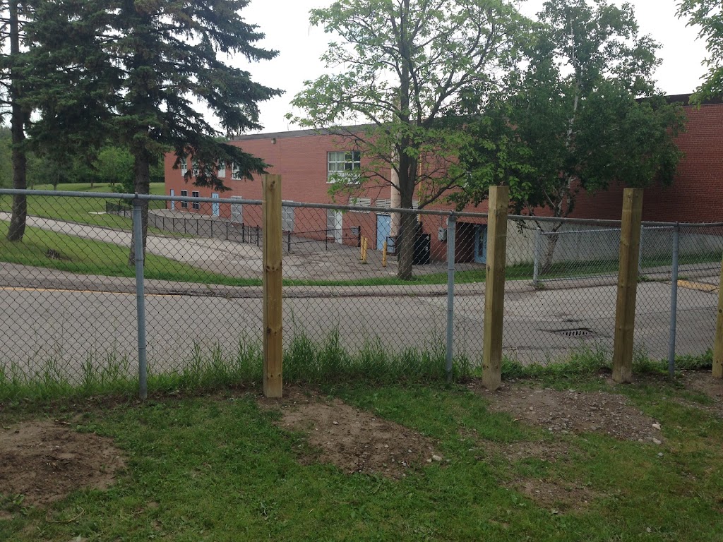 The Post Hole Diggers | 4730 19th Sideroad, King City, ON L7B 0E4, Canada | Phone: (905) 731-6163