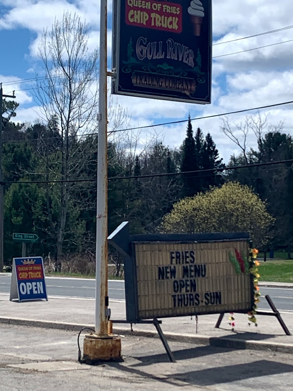 The Queen of Fries | 7546 ON-35, Norland, ON K0M 2L0, Canada | Phone: (705) 821-2825