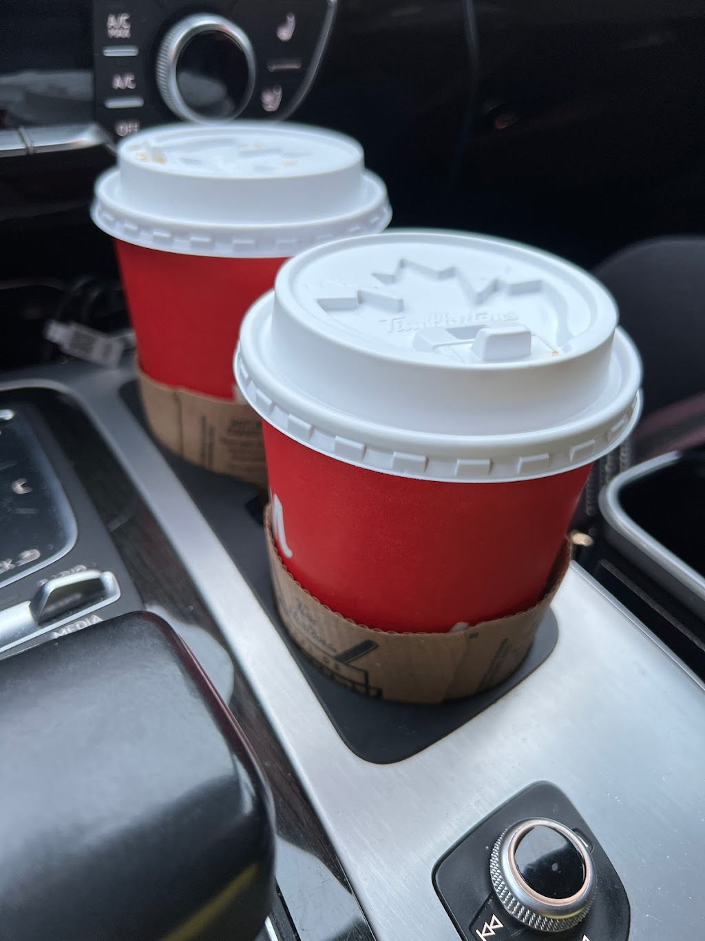 Tim Hortons | 10606 Heart Lake Rd, Brampton, ON L6V 2N4, Canada | Phone: (905) 495-0689