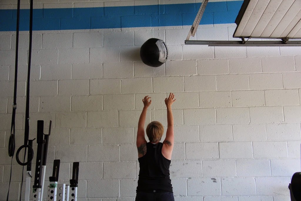 CrossFit Quantum | 2 Thorncliffe Park Dr #36, East York, ON M4H 1H2, Canada | Phone: (416) 421-5266