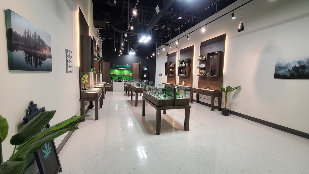 Cannabis Link Sherwood | 1225 Wonderland Rd N #40A, London, ON N6G 2V9, Canada | Phone: (519) 657-4747