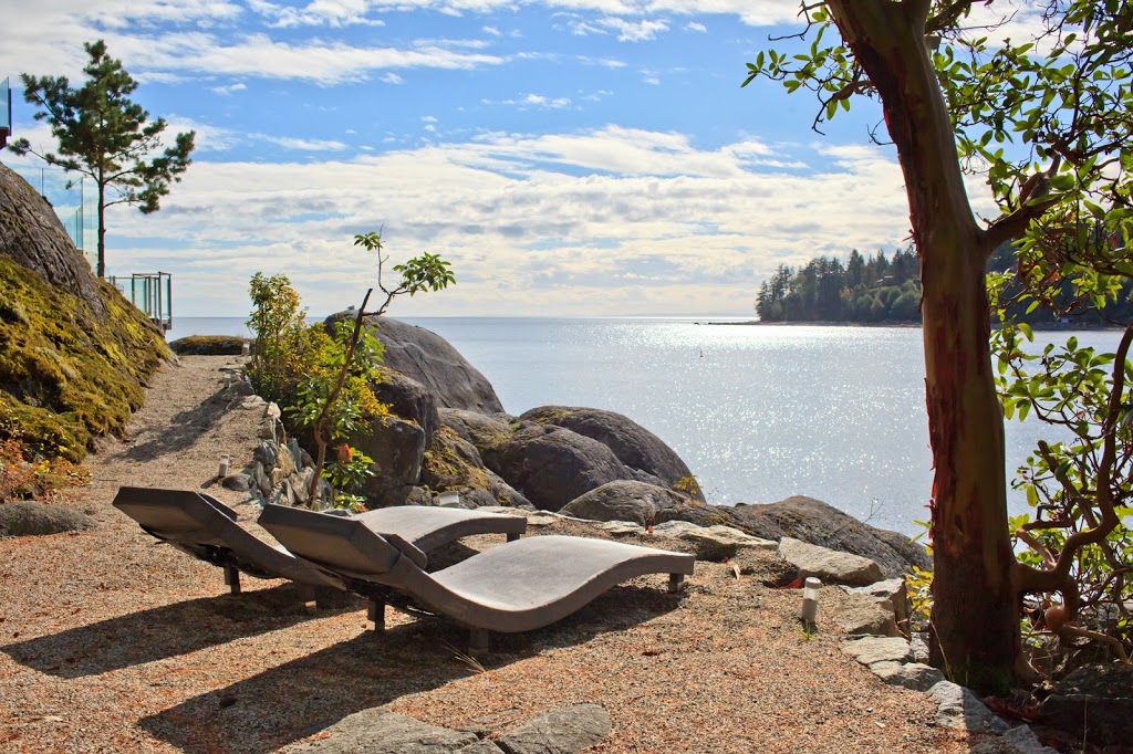 Pointhouse Suites on Sargeant Bay | 7747 Kenyon Rd, Halfmoon Bay, BC V0N 1Y1, Canada | Phone: (604) 885-7735