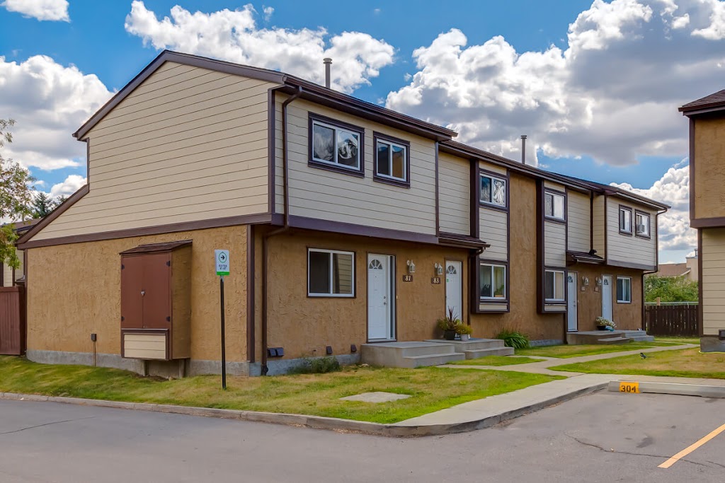 Cavell Ridge Townhomes | 1 Hyndman Cres NW, Edmonton, AB T5A 4X6, Canada | Phone: (855) 247-1492
