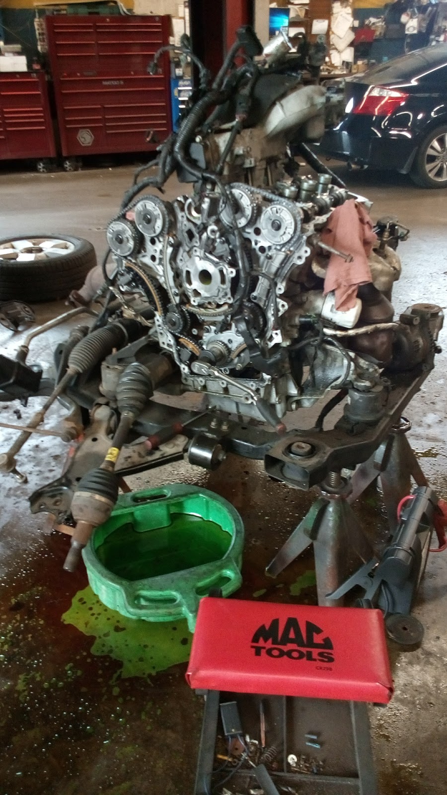 Mainway Service Centre | 2340 Industrial St, Burlington, ON L7P 1A1, Canada | Phone: (905) 335-4167
