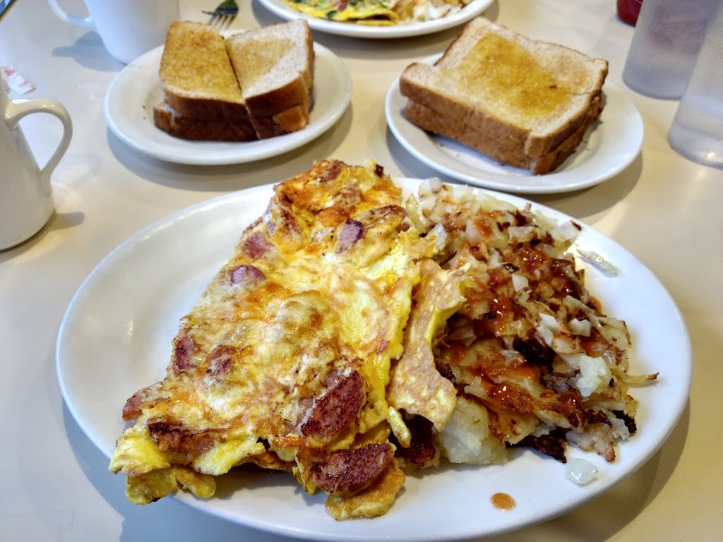 Tom Manis Restaurant | 1232 10th St, Port Huron, MI 48060, USA | Phone: (810) 982-9021