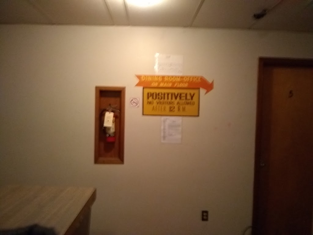 Harbourfront Inn | 266 West St, Port Colborne, ON L3K 4E4, Canada | Phone: (905) 835-8621