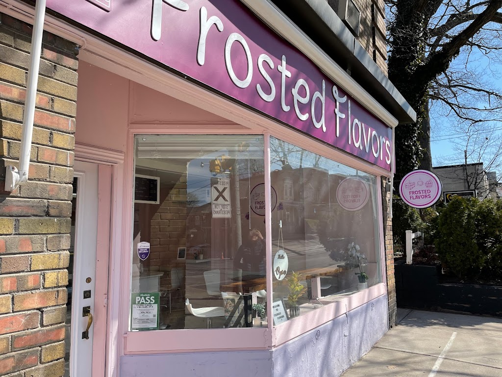 Frosted Flavors | 2198 A Queen St E, Toronto, ON M4E 1E7, Canada | Phone: (416) 690-1555