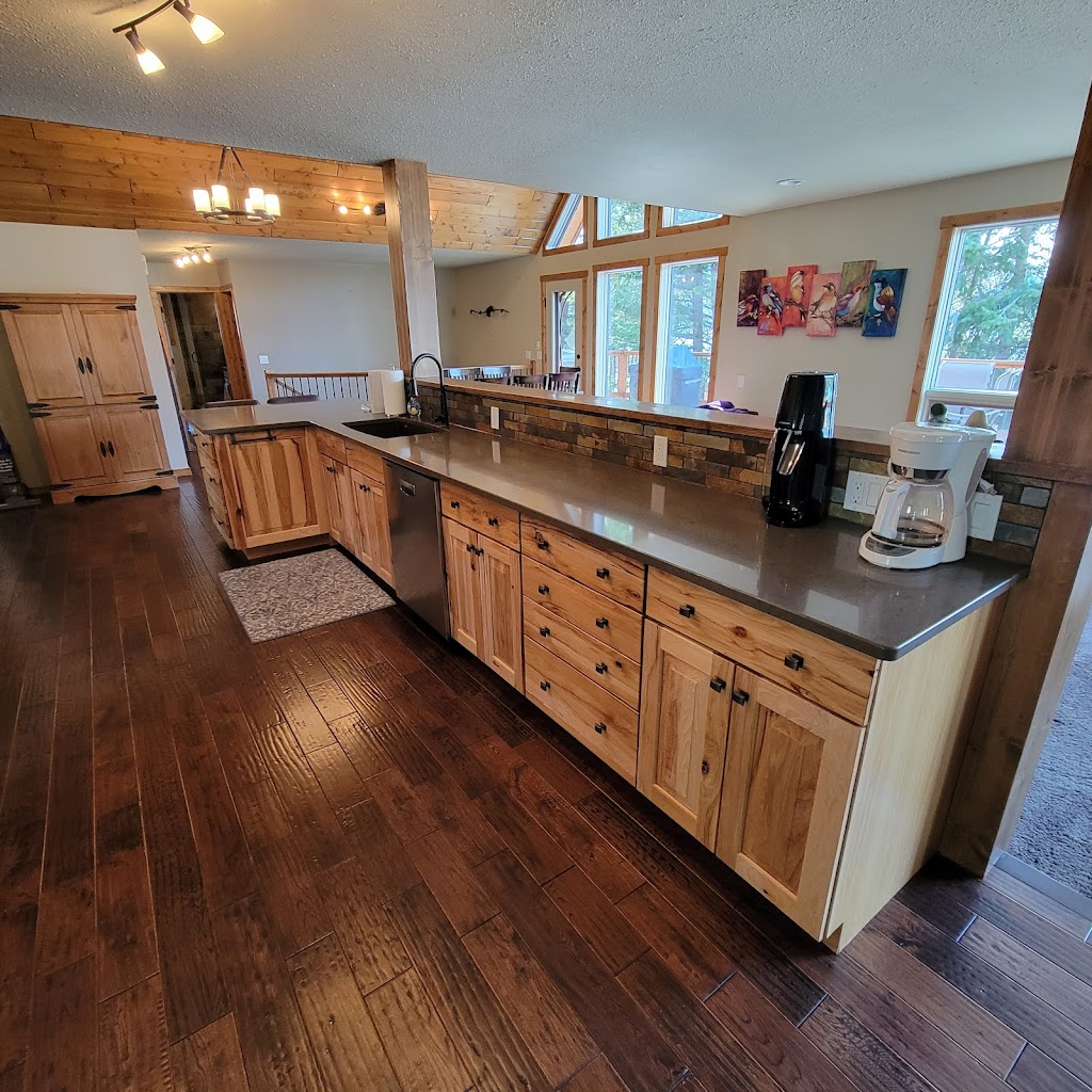 Lakeview Cleaning Co. | 1120 10 St, Athalmer, BC V0A 1A0, Canada | Phone: (403) 493-3842