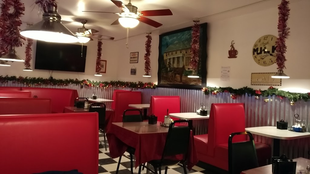 Hometown Cafe | 3 N Main St, Norwood, NY 13668, USA | Phone: (315) 353-2852