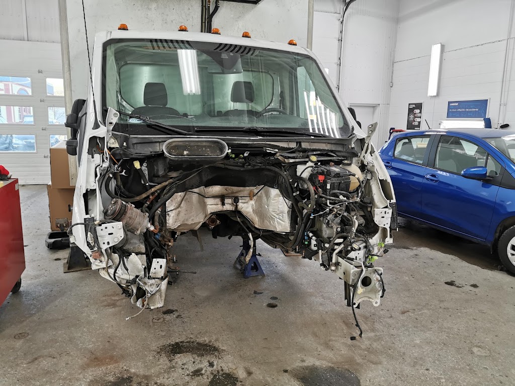 CARSTAR Québec Centre - Monsieur Retouche Inc. | 1240 Bd Charest O #101, Québec, QC G1N 2E3, Canada | Phone: (418) 990-4040