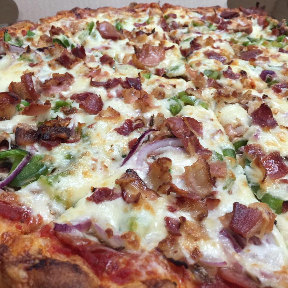 Riverside Pizzeria Ottawa | 3679 Riverside Dr, Ottawa, ON K1V 1G8, Canada | Phone: (613) 260-8555