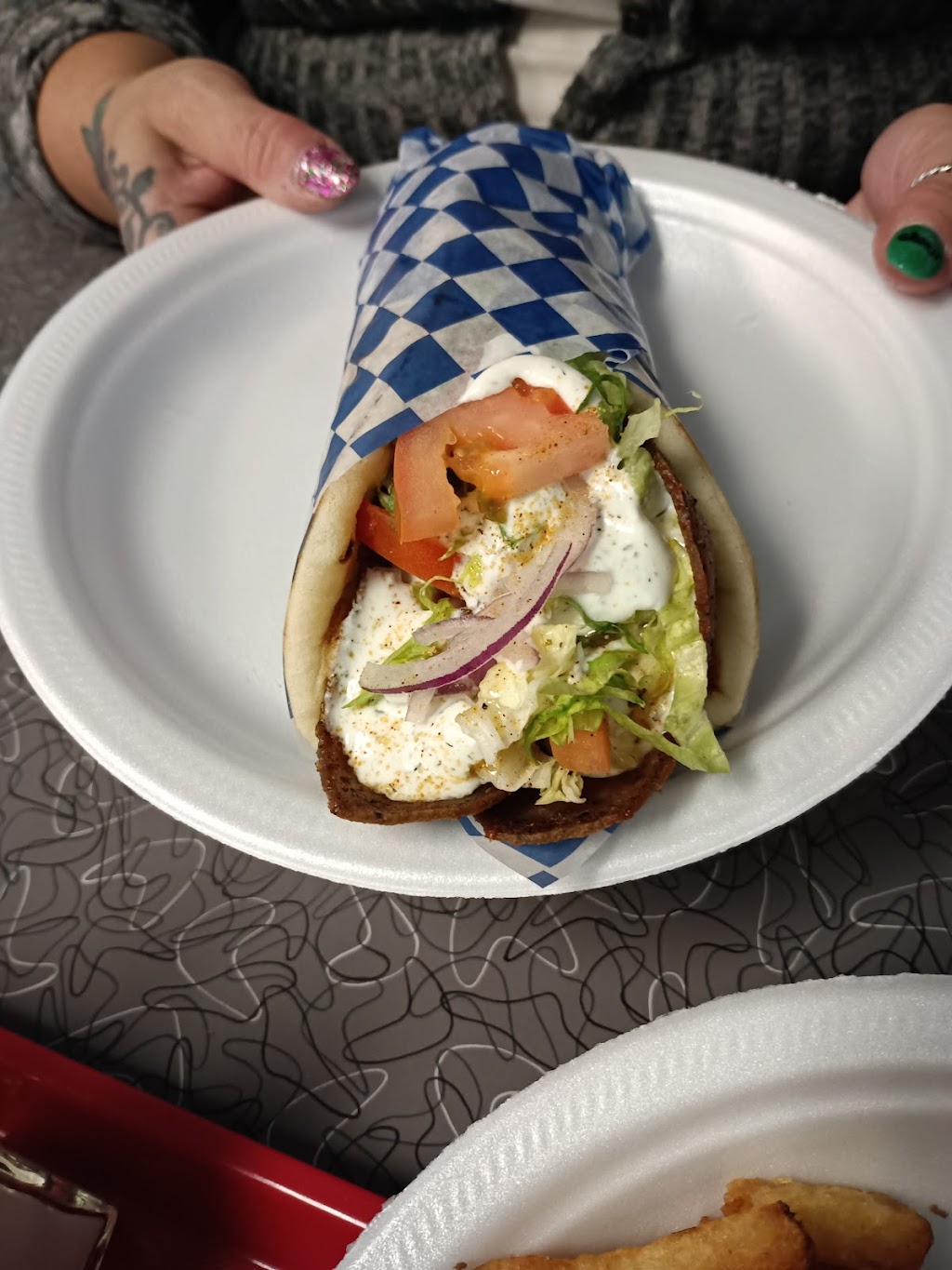 Daly Burgers | 619 Corydon Ave, Winnipeg, MB R3L 0P3, Canada | Phone: (204) 284-4944