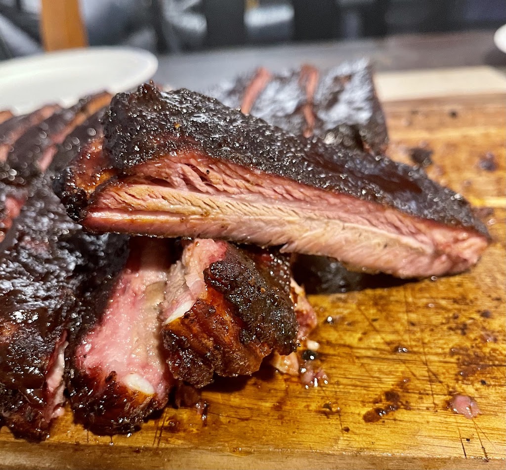 Old Haunt BBQ | 2 Sesame Street, Kahnawake, QC J0L 1B0, Canada | Phone: (438) 887-4451