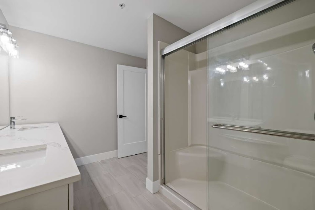 The Madison | 24 Farringdon Wy, Bedford, NS B4B 1K8, Canada | Phone: (902) 701-5531