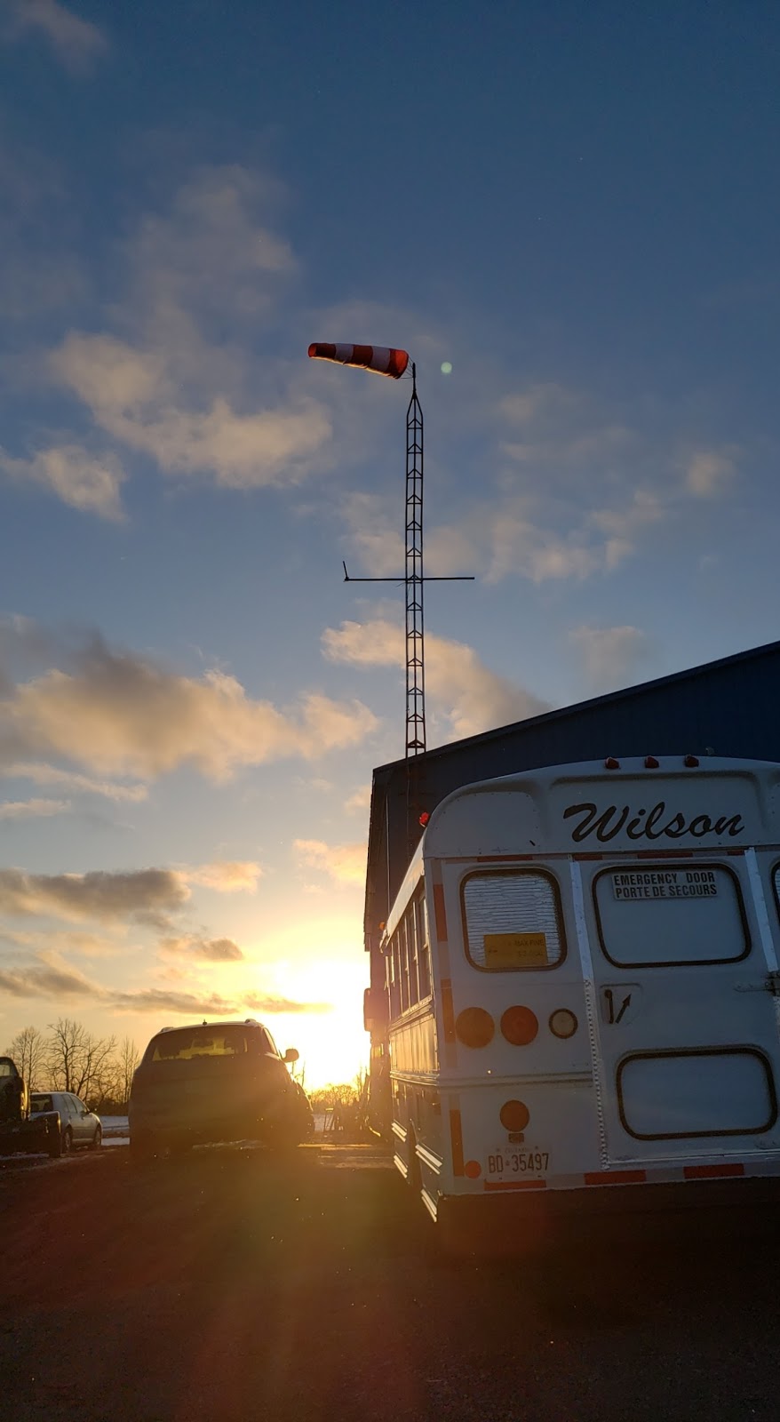 Beeton Field Airport (CBF3) | 6498 8 Line, Beeton, ON L0G 1A0, Canada | Phone: (416) 999-4037