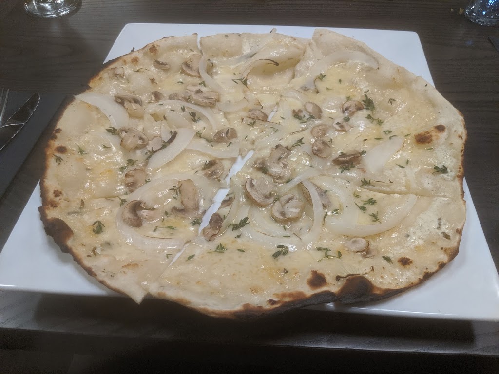 Grain Food Lounge | 121 Charles St W, Kitchener, ON N2G 1H7, Canada | Phone: (519) 804-9088