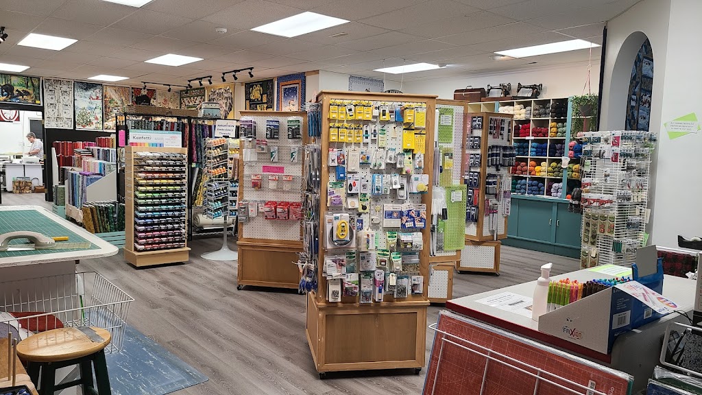 Algonquin Sewing Center | 1049 Victoria St #3, Petawawa, ON K8H 2E2, Canada | Phone: (613) 732-4789