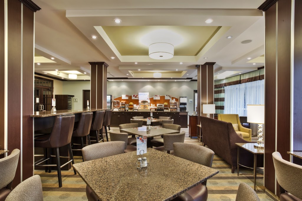 Holiday Inn Express & Suites Kingston | 11 Benson St, Kingston, ON K7K 5W2, Canada | Phone: (613) 546-3662