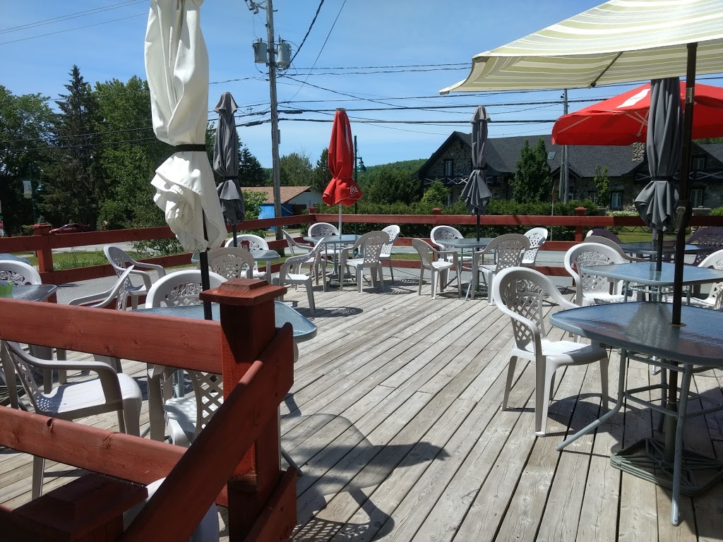 La Mie DOrford | 2253 Chemin du Parc, Orford, QC J1X 7A2, Canada | Phone: (819) 847-1352