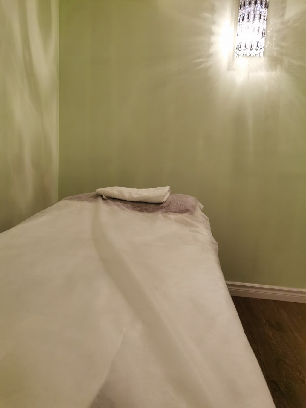Foot Line Miles Spa | 667 Gerrard St E, Toronto, ON M4M 1Y2, Canada | Phone: (647) 945-8678