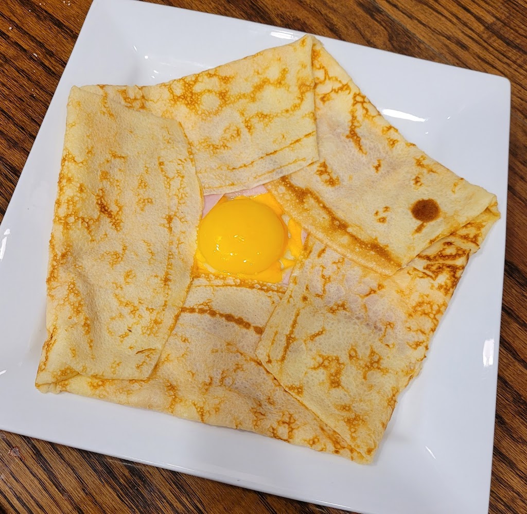 Crepes De Luxe | 5100 Erin Mills Pkwy, Mississauga, ON L5M 4Z5, Canada | Phone: (905) 608-1118
