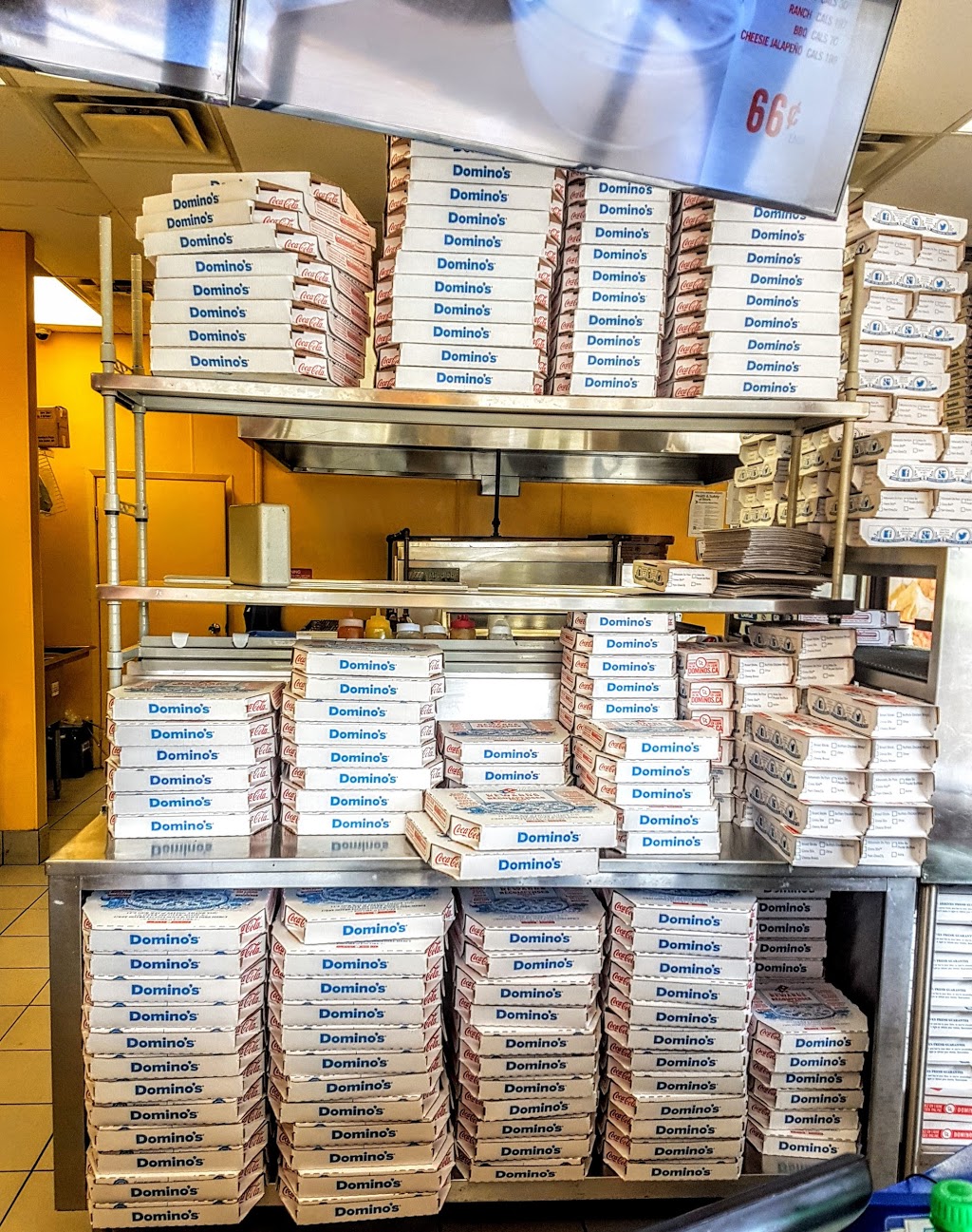 Dominos Wexford | 1 Wexford Rd, Brampton, ON L6Z 2W1, Canada | Phone: (905) 846-9999