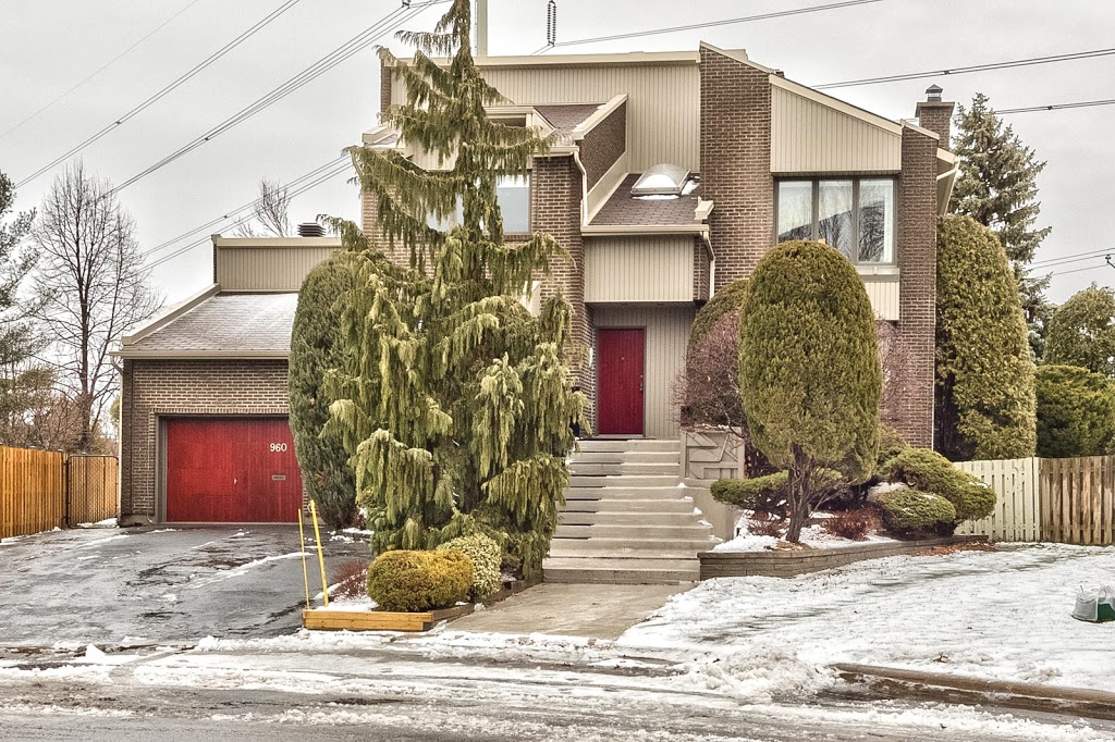 Guillaume Bernier | 2001 Av Victoria #102, Saint-Lambert, QC J4S 1H1, Canada | Phone: (450) 904-1052