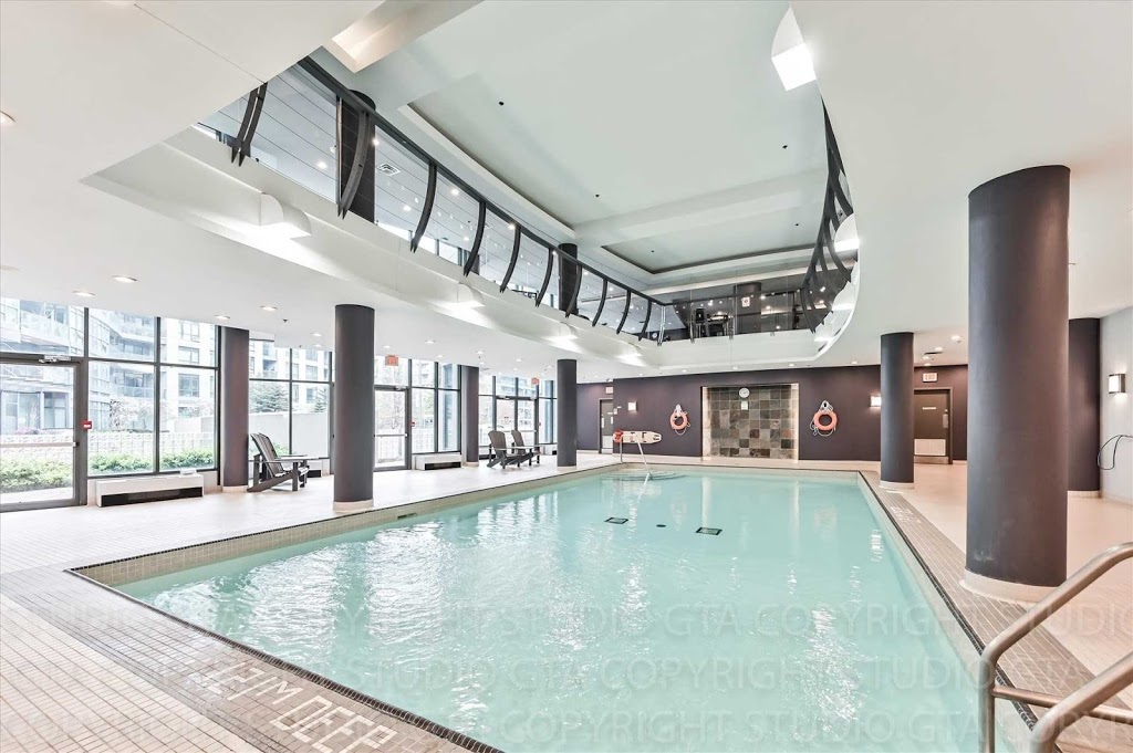 WaterParkCity Condos | 215, Fort York Blvd, Toronto, ON M5V 4A2, Canada | Phone: (647) 643-0937