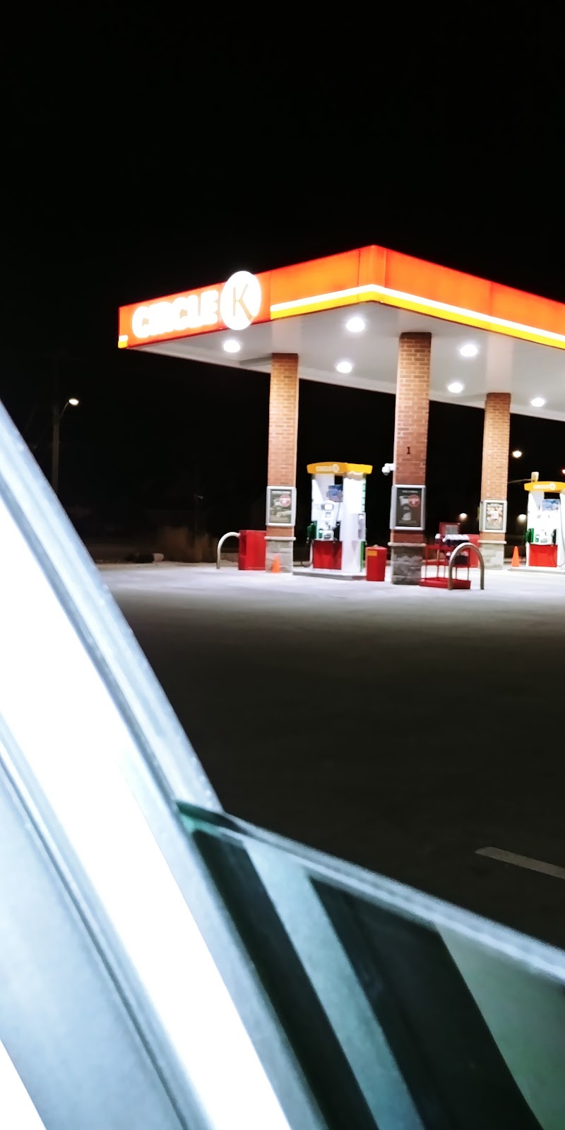 Circle K | 8267 Thorold Stone Road, Niagara Falls, ON L2H0P4, Canada | Phone: (905) 358-6920