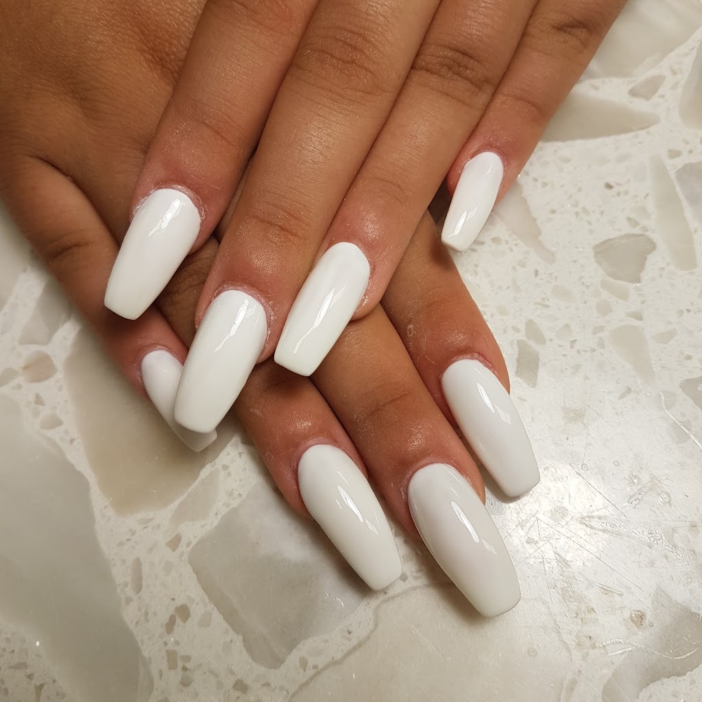 World Nails And Spa | 1801 Portage Ave, Winnipeg, MB R3J 0G2, Canada | Phone: (204) 832-0378