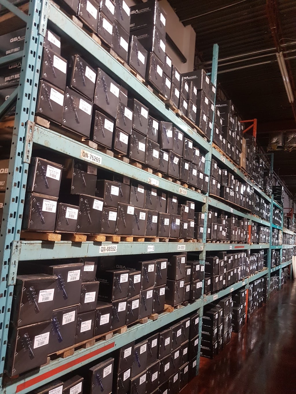 Xmotion Pièces dAuto Laval / Xmotion Auto Parts | 2081 Rue Michelin, Laval, QC H7L 5B7, Canada | Phone: (450) 688-4441