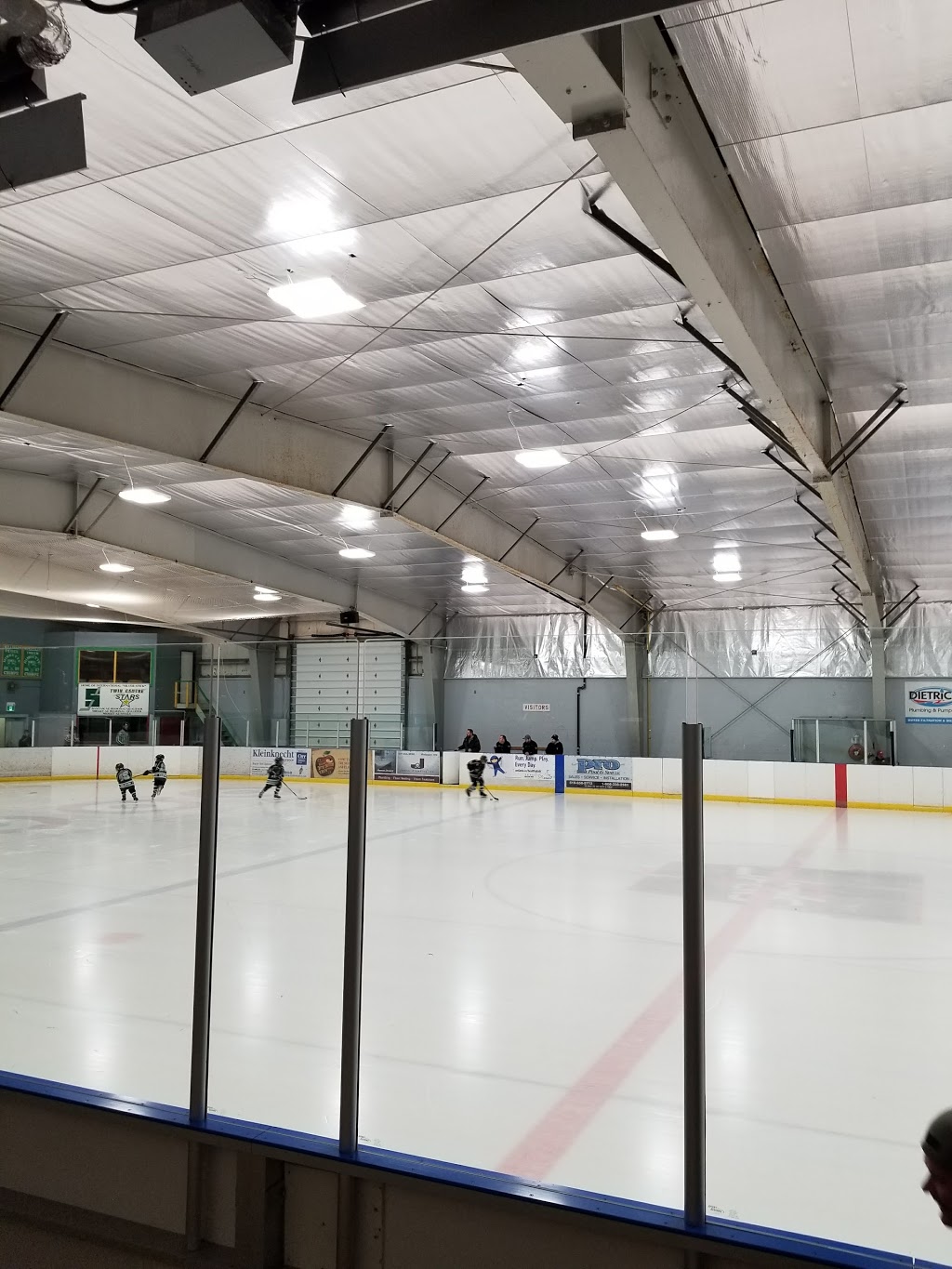 Wellesley Arena | 1004 Catherine St, Wellesley, ON N0B 2T0, Canada | Phone: (519) 656-2222