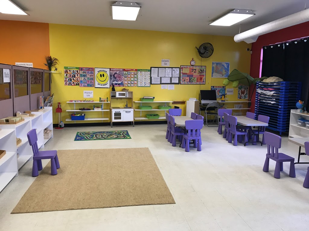 Little Scholars Montessori - Barrhaven | 2910 Woodroffe Ave, Nepean, ON K2J 4G3, Canada | Phone: (613) 823-4047