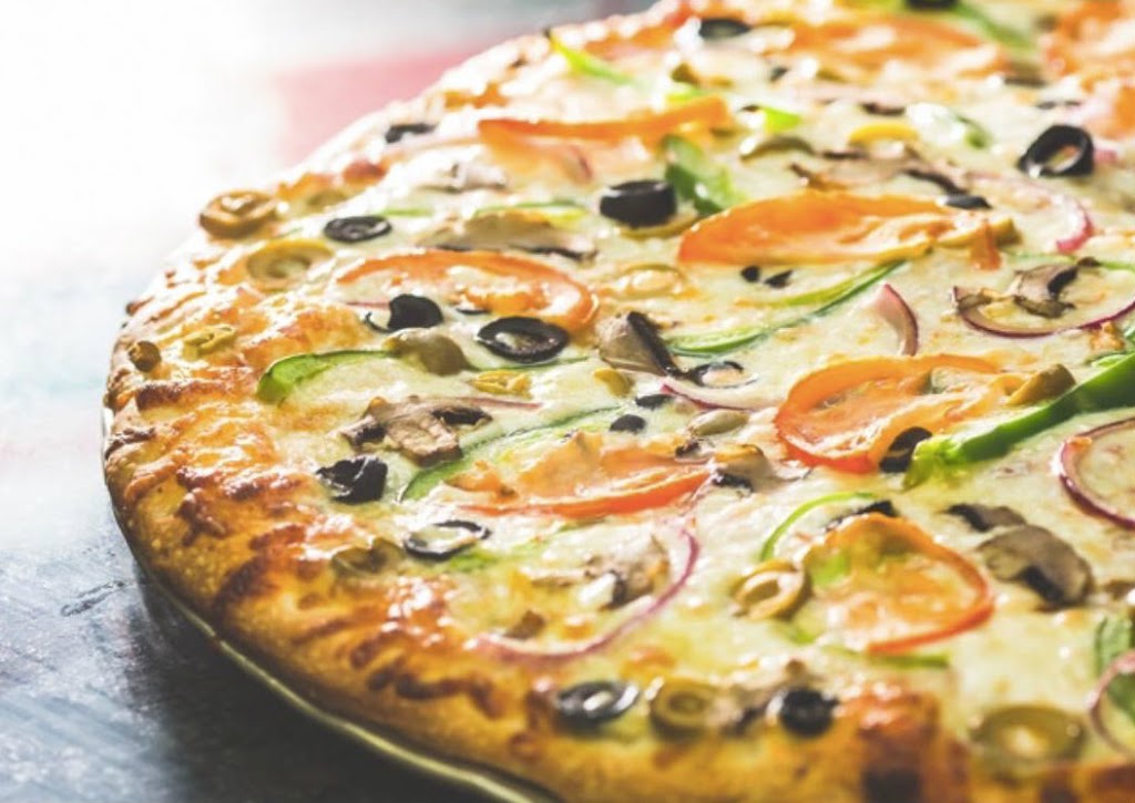 Papa Joes Pizza | 4000 Bridle Path Dr, Gloucester, ON K1T 1Z5, Canada | Phone: (613) 680-8484