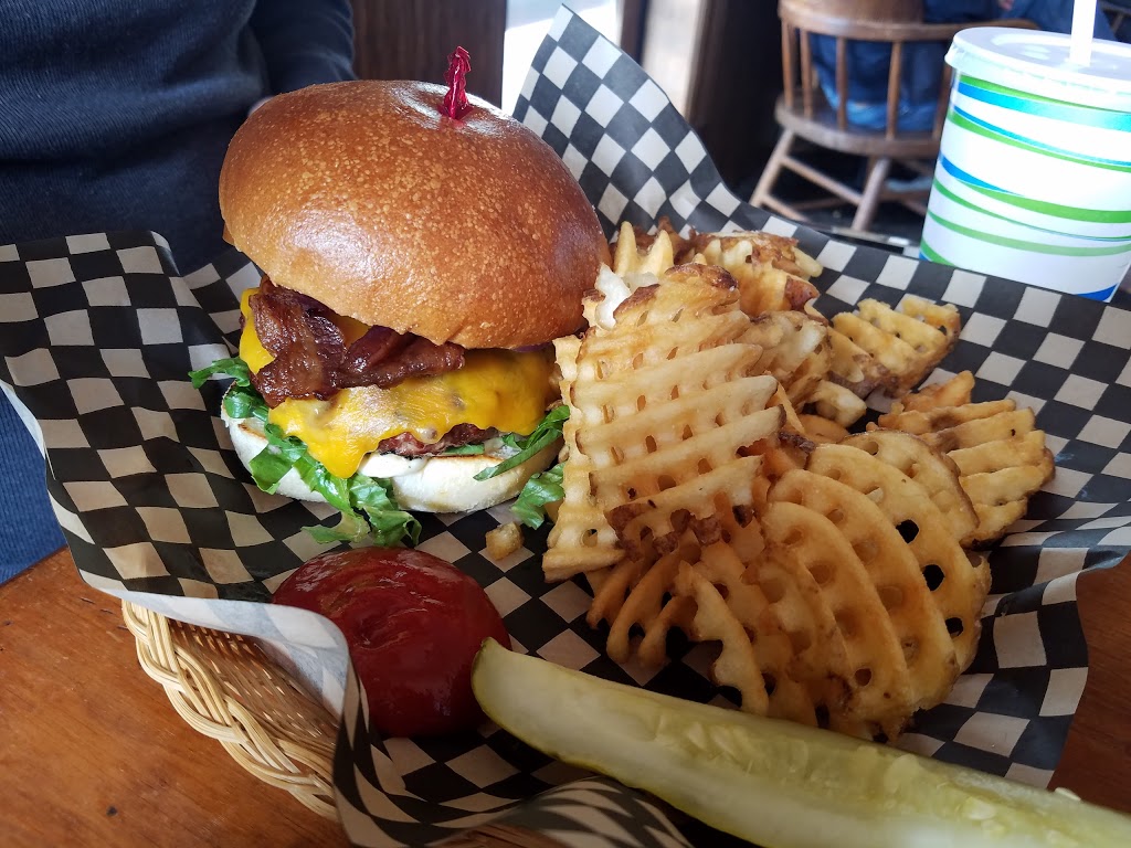 Orcas Hotel Cafe | 18 Orcas Hill Rd, Orcas, WA 98280, USA | Phone: (360) 376-4300