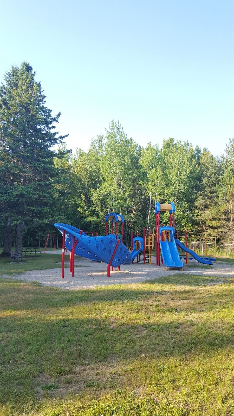 Crystalwood Park | 8 Crystalwood Ln, Midhurst, ON L0L 1X0, Canada