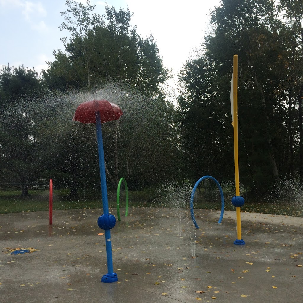 Parc Alban-Robitaille | 101 Avenue St Louis, Saint-Raymond, QC G3L 3S4, Canada