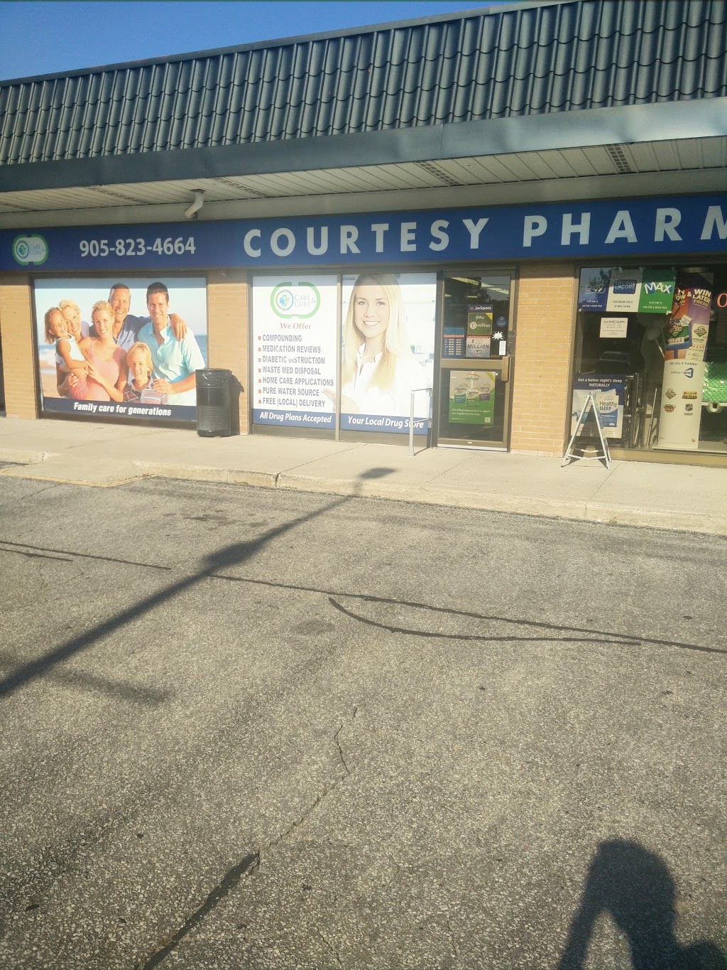 Courtesy Pharmacy | health | 1603 Clarkson Rd N, Mississauga, ON L5J 2X1, Canada | 9058234664 OR +1 905-823-4664
