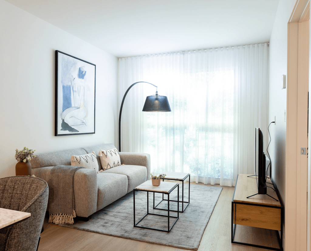 Le Newman | 7227 Bd Newman, LaSalle, QC H8N 2K3, Canada | Phone: (514) 368-3449