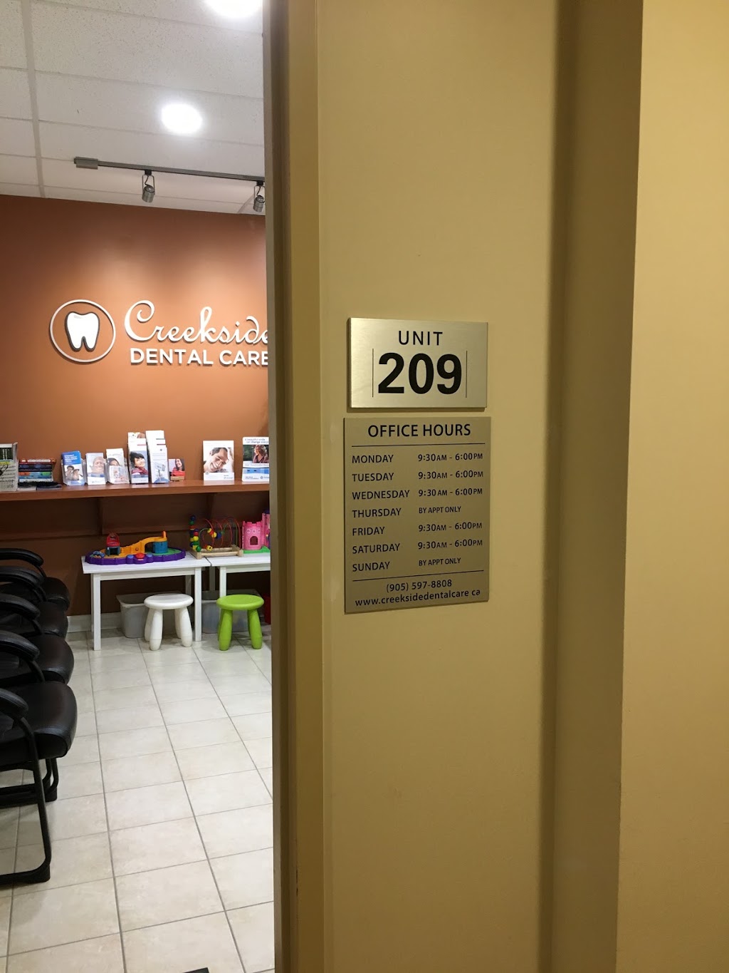 Creekside Dental Care | 9140 Leslie St Unit #209, Richmond Hill, ON L4B 0A9, Canada | Phone: (905) 597-8808